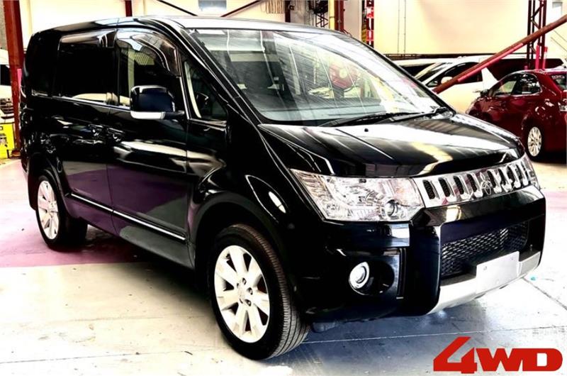 2018 MITSUBISHI DELICA D5 4WD MINIVAN